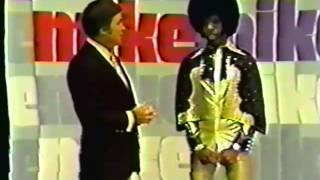 Sly Stone co-hosts The Mike Douglas Show &quot;Loose Booty&quot; + interview 7/18/74