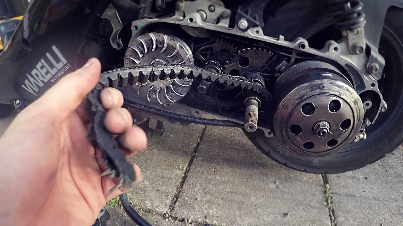 Change your Scooter Drive Belt in 2 Minutes