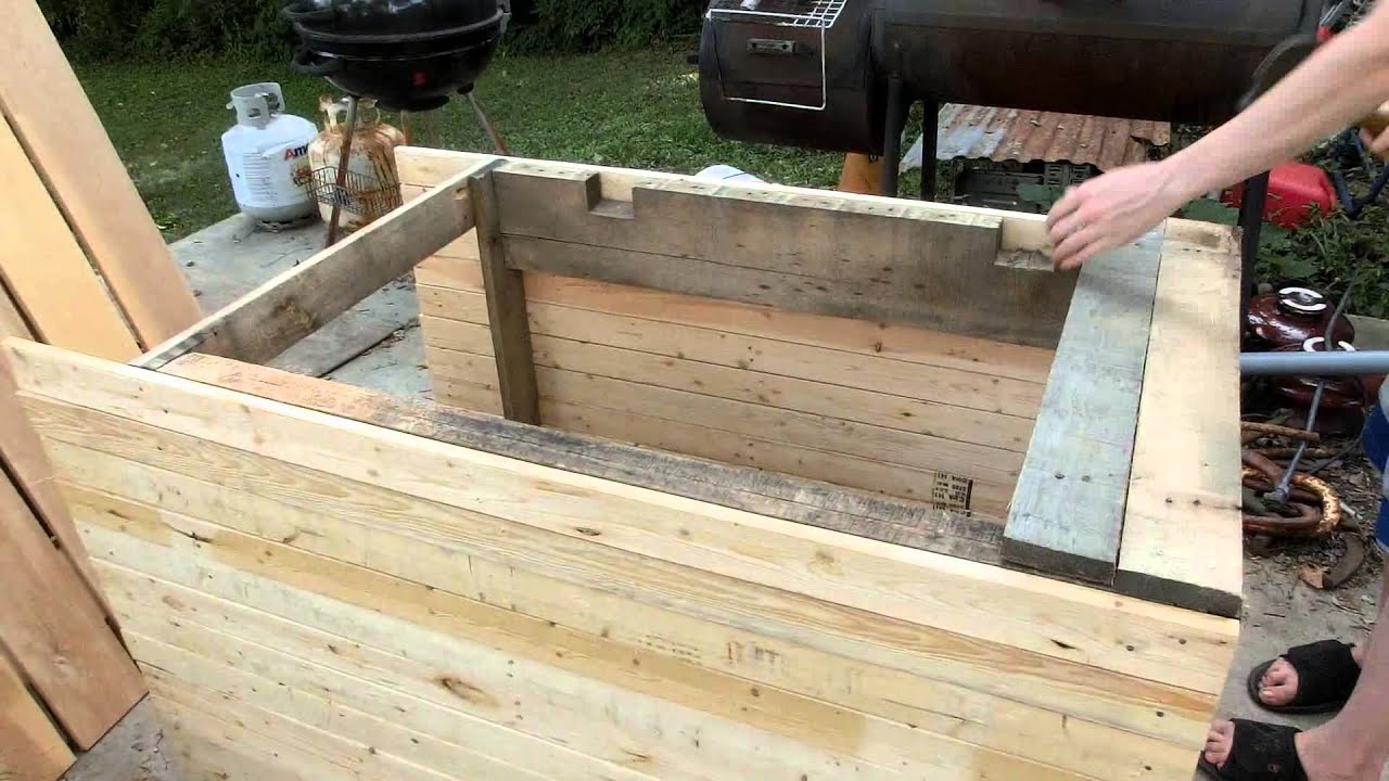 DIY 2$ Tool Shed from Free Skids / Pallets - YouTube