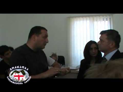 დევნილების პრობლემები, რომლებიც გამგებელს შოუდ მიაჩნია