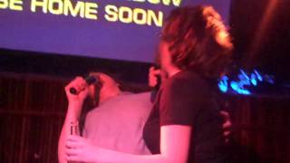 Lesbian TV Karaoke!