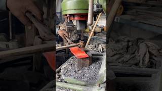 Amazing Iron Work By Blacksmith #blacksmith #ironwork #machinerychannel #shortsreels