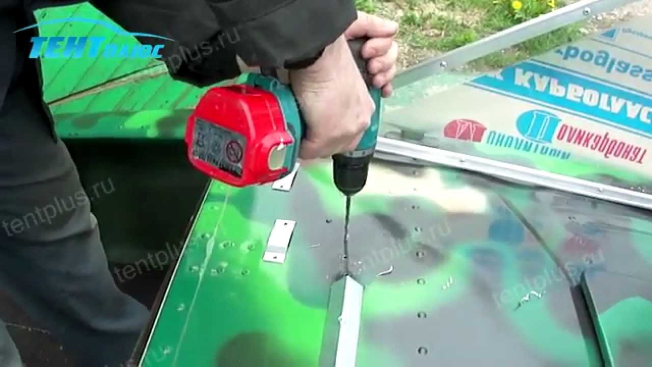 Установить стекло на автомобиль