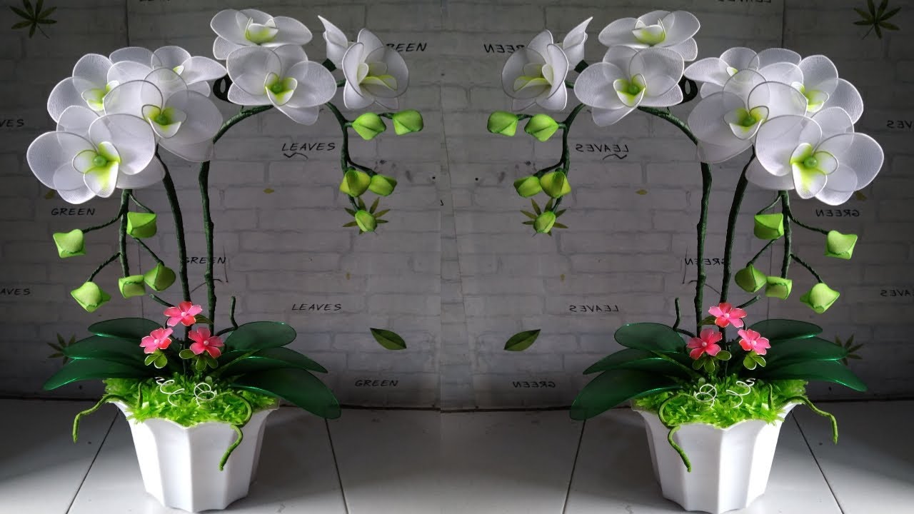 cara membuat bunga anggrek bulan dari kain stoking/how to make a moon orchid from stockings