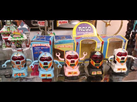 1980's ROGO / Space Super robots. Singing robot variation as well.