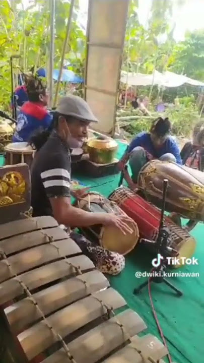 pelawak pentul multitalenta kendang ukel jaranan Buto #fypシ゚viral #jarananbanyuwangi #shortvideo