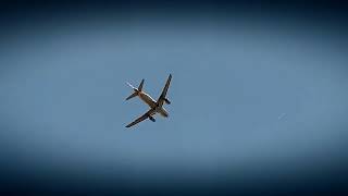 🇺🇲Plane Is Flying To It's Destination From Reagan National Airport Superb Atmosphere 🛬🛫✈️