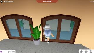 How to Glitch through door in Bloxburg