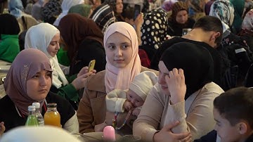 Ramadan Iftar In Russia With Beautiful Mashup Nasheed