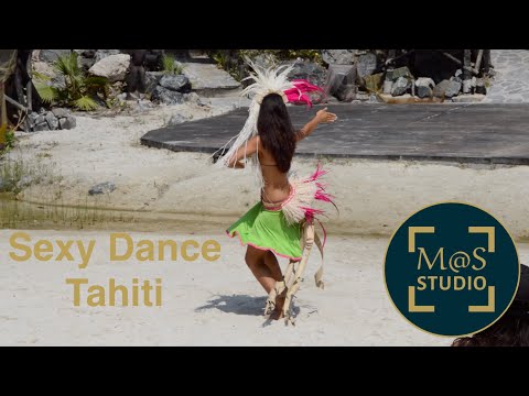 Danse VAHINE, polynesienne Aloha TAHITI SHOW Tahitian Dance @ Portaventura