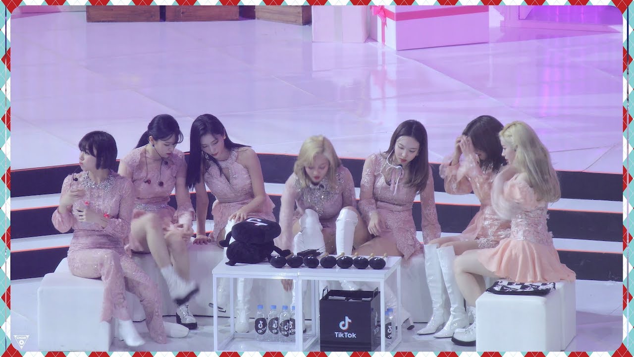 [4K] 200104 트와이스 사나 직캠 (TWICE) - 무대후(미끄러운 발바닥) @ /Fancam By 쵸리(Chori)