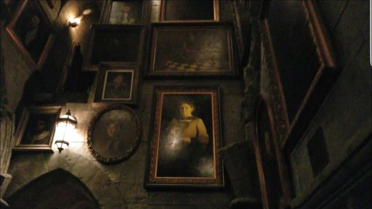 (4K) Talking Portraits hallway, Harry Potter and the Forbidden Journey