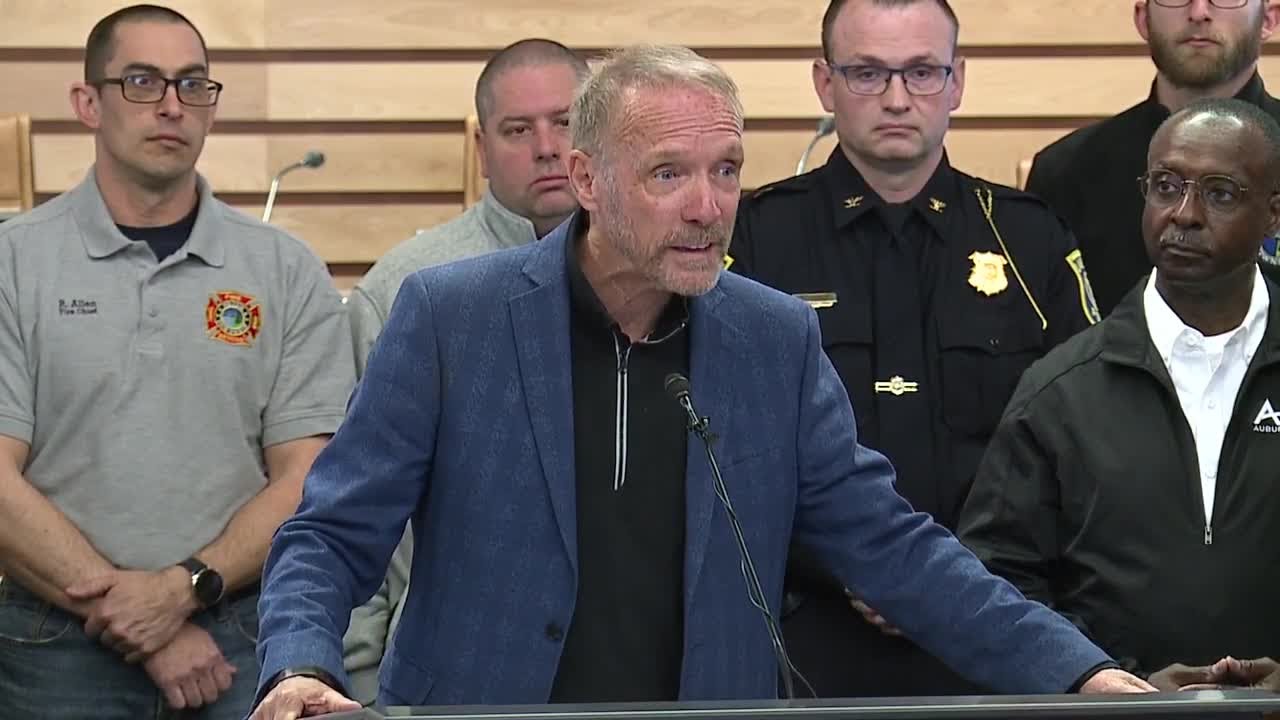 Officials provide update on water main break repairs in Orion Township ...
