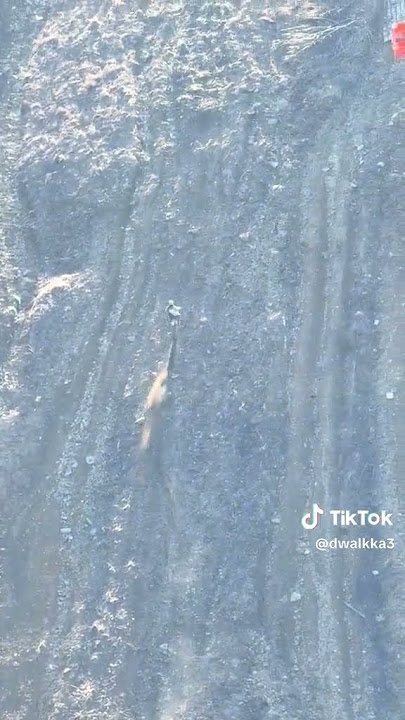 hebat kali honda ini mendaki bukit yang tinggi