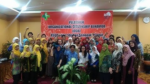 Training Creative Problem Solving for Innovative Leadership