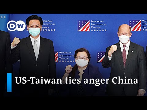 China warns the US of stiking official trade deal with Taiwan - DW News.