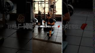 Half-kneeling Cable Press