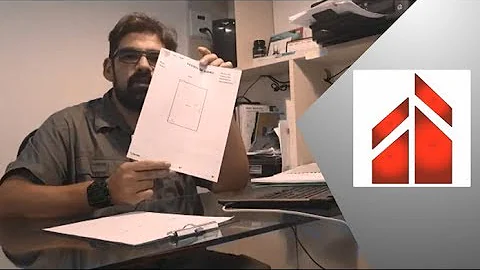 Qual a folga para porta pivotante de vidro?