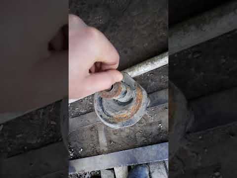 Амортизатор передней подвески