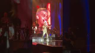 Robbie Williams-live at the O2-Everything changes