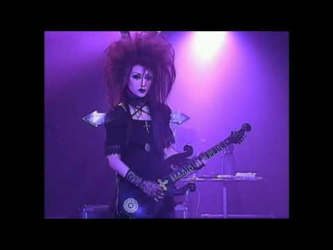 Moi Dix Mois - Solitude (live) [HD]