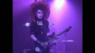 Moi Dix Mois - Solitude (live) [HD]