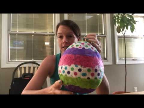 Video: Making An Original Dish For Easter Eggs Out Of Papier-mâché