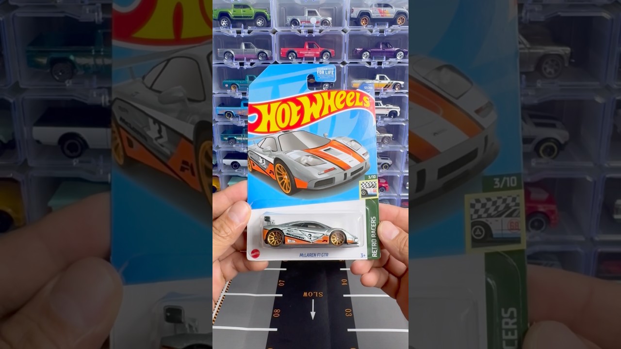 Opening Hot Wheels McLaren F1 GTR 