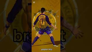 Her Yaştan Kişi Açıp Dinliyor