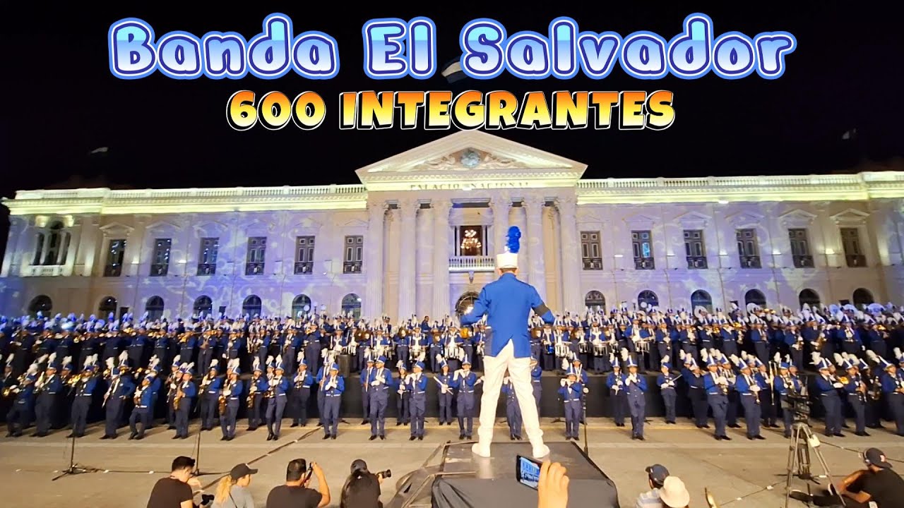 Así fue el increíble concierto de BANDA EL SALVADOR en la apertura del año nuevo 2024, Completo