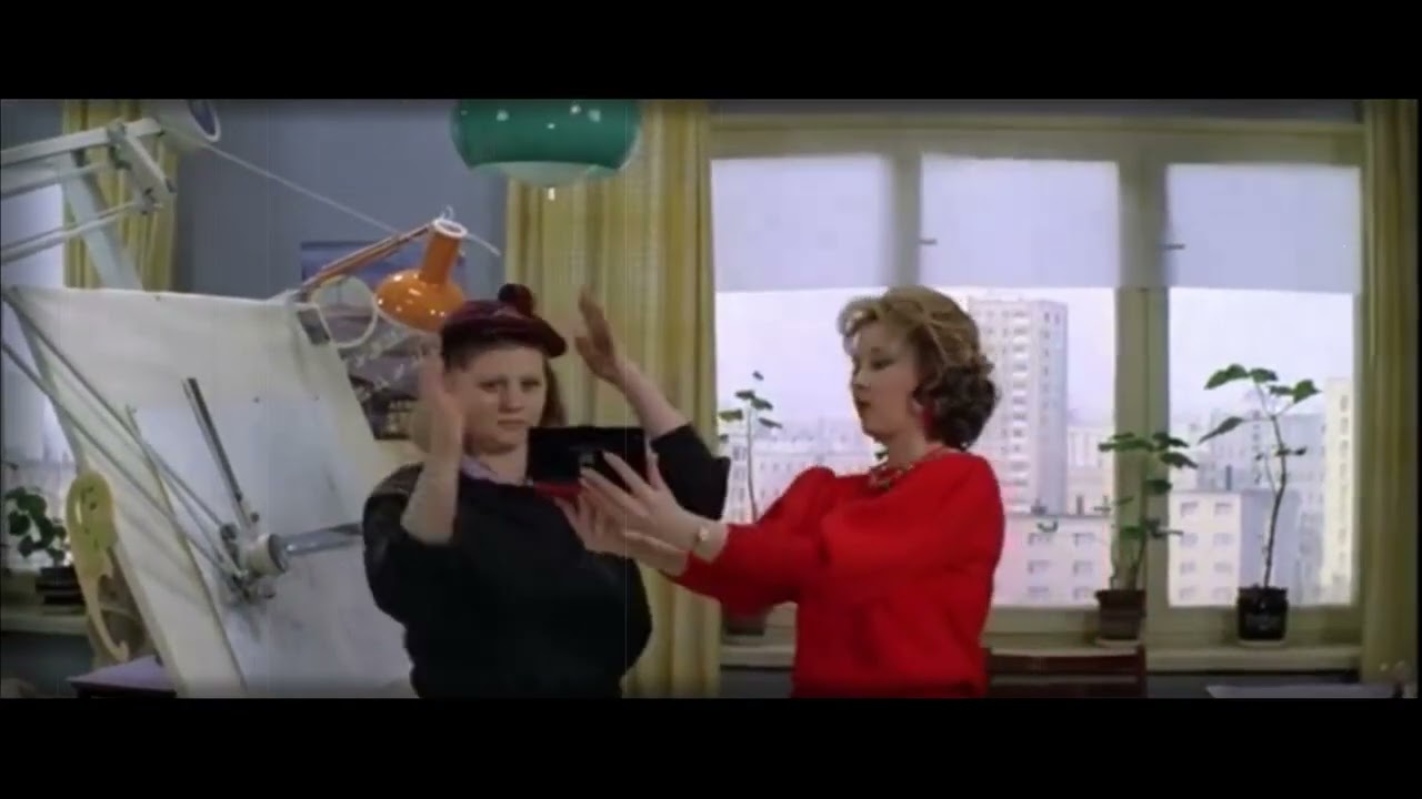 Ты разве не знаешь, что кепи сейчас очень модны...из х/ф: "Самая обаятельная и привлекательная" 1985