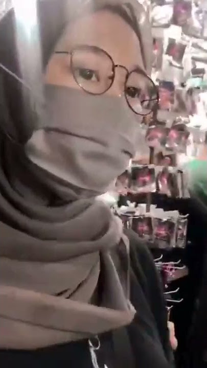 Mentahan video halu jalan sama cewek buat manasin mantan