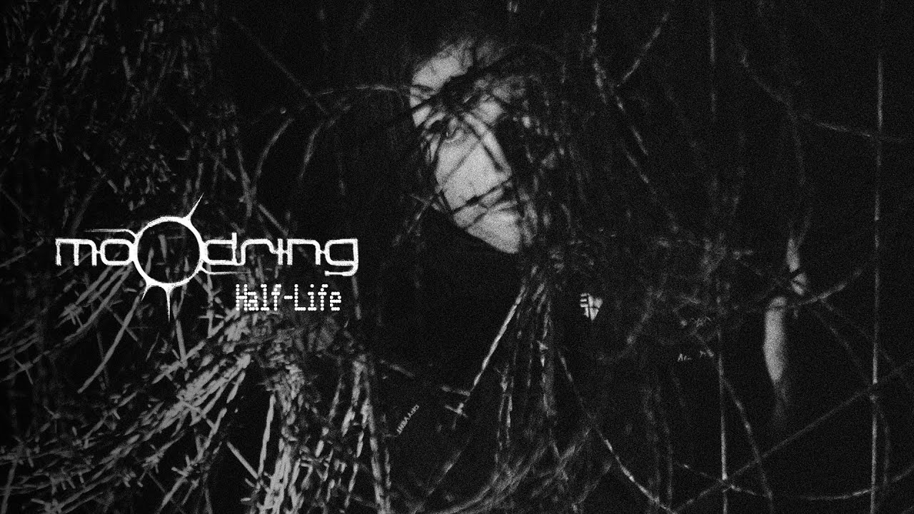 ⁣Moodring - Half-Life (OFFICIAL MUSIC VIDEO)