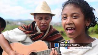 Neny  -  FANGIA KALO GASY (Clip Officiel) chords