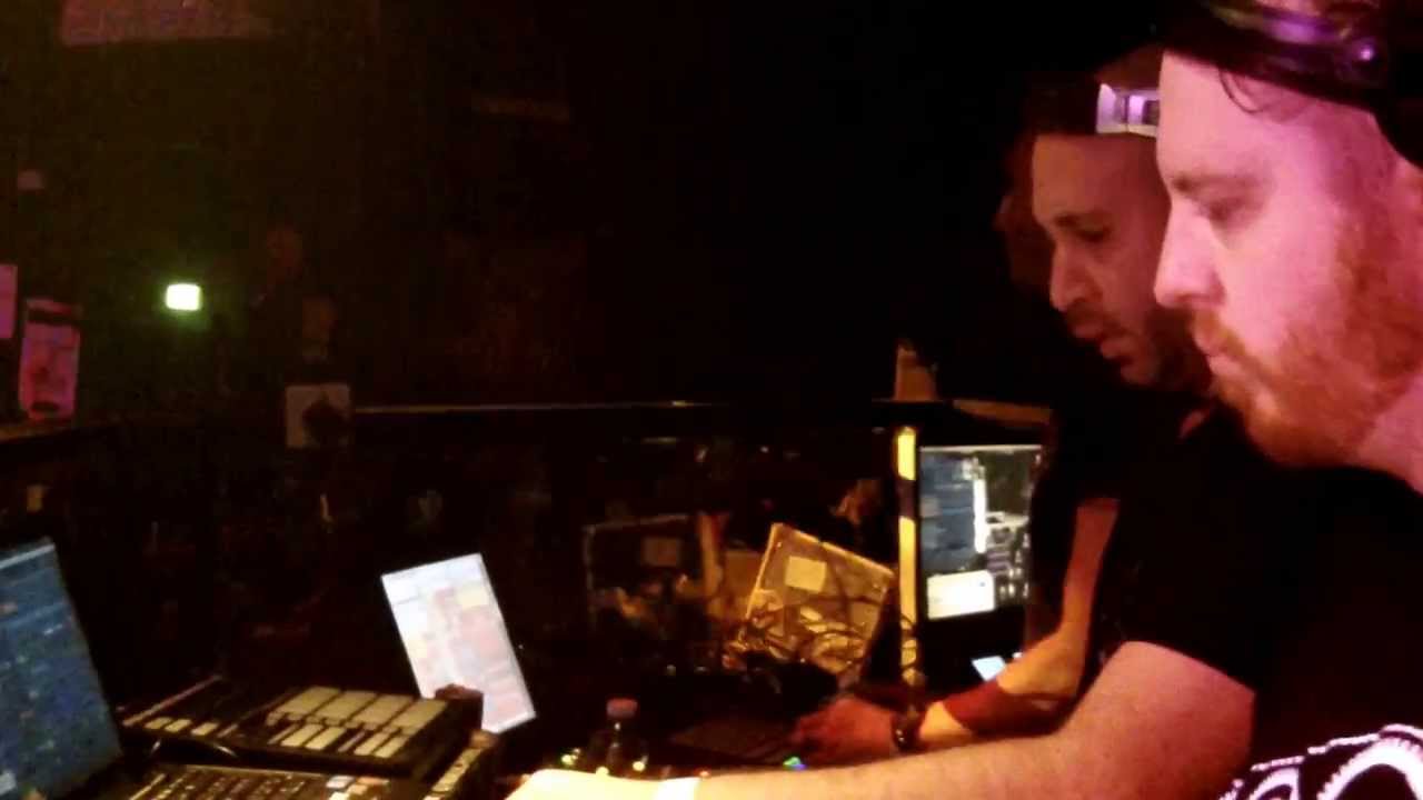 Potential Ondes aka Flex vs Marco Asoleda @ Inox Club (FR) / 22.11.2013