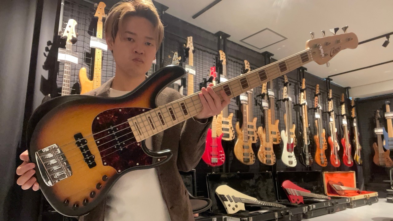 ギターとピアノ If you're looking for the ultimate ash maple 5-string active bass