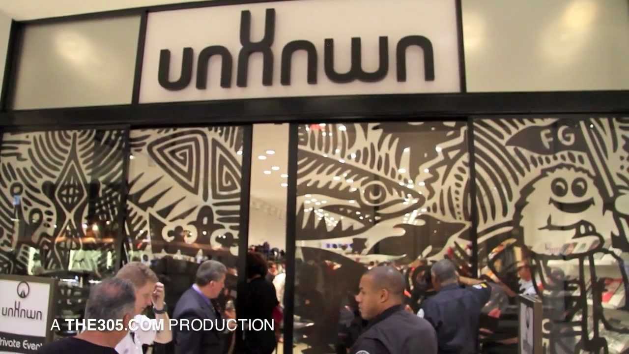 unknwn store