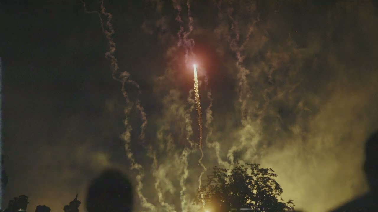 slowburn · a sonic ambient drift for long nights and distant thoughts