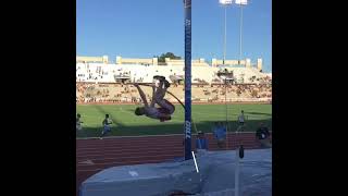 Pole Vault: Speed + Muscle + Sequence = 🚀