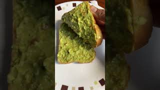 Avocado ? sandwich ?