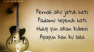 Download Lagu Mahen - Pura Pura Lupa ( Cover by Tami Aulia ) | LIRIK MP3