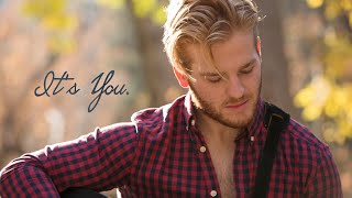Hogan Russell ft. Alex Mackey - It's You