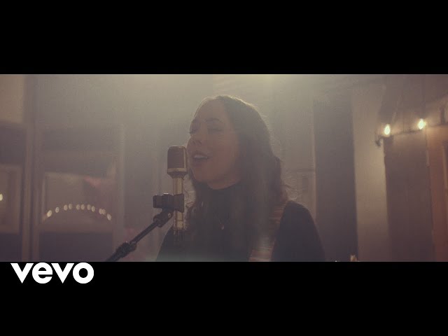 Sarah Jarosz - Jealous Moon