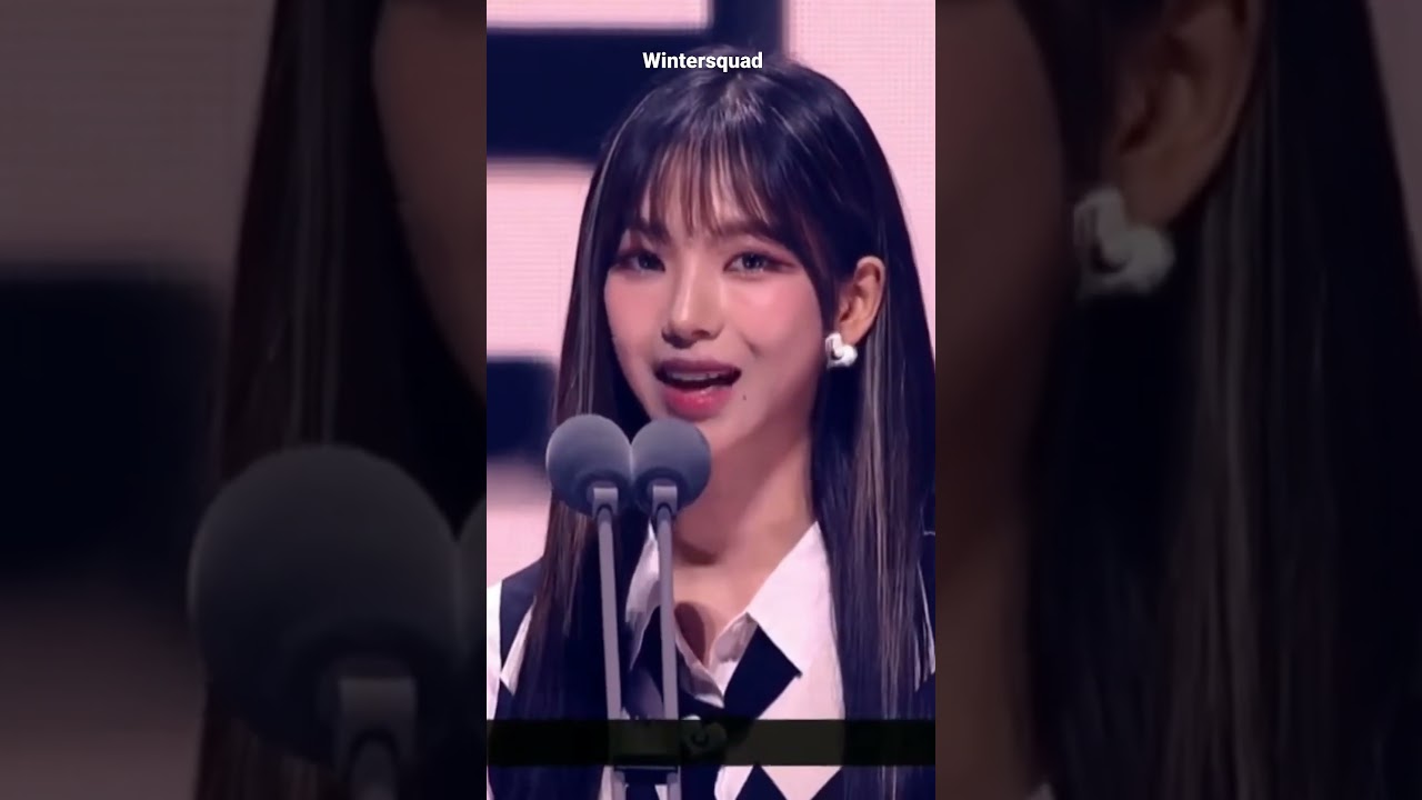 When aespa karina appear on big screen #aespa #karina #yujimin