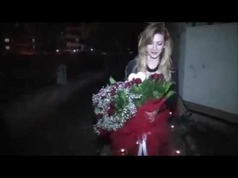 مزال خاتمك في يدي ل هواري منار