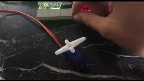 Práctica 5 Servomotor Clara Cornejo