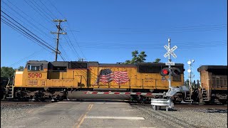 UP 5410 Manifest Freight Train West - 20th Street Railroad Crossing, Sacramento CA