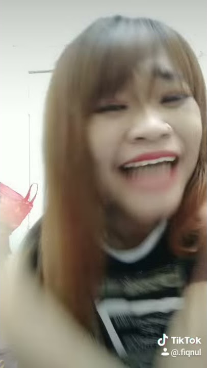 Aku bukan dia π