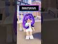 Chaque fois que je me retourne… je la vois 😨#shorts #berry #roblox
