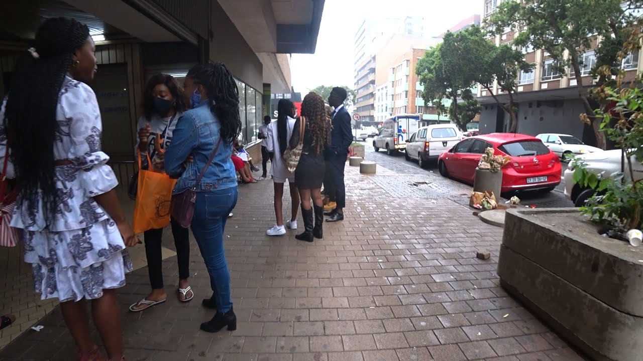REAL STREETS DOWNTOWN JOHANNESBURG SOUTH AFRICA !!! YouTube